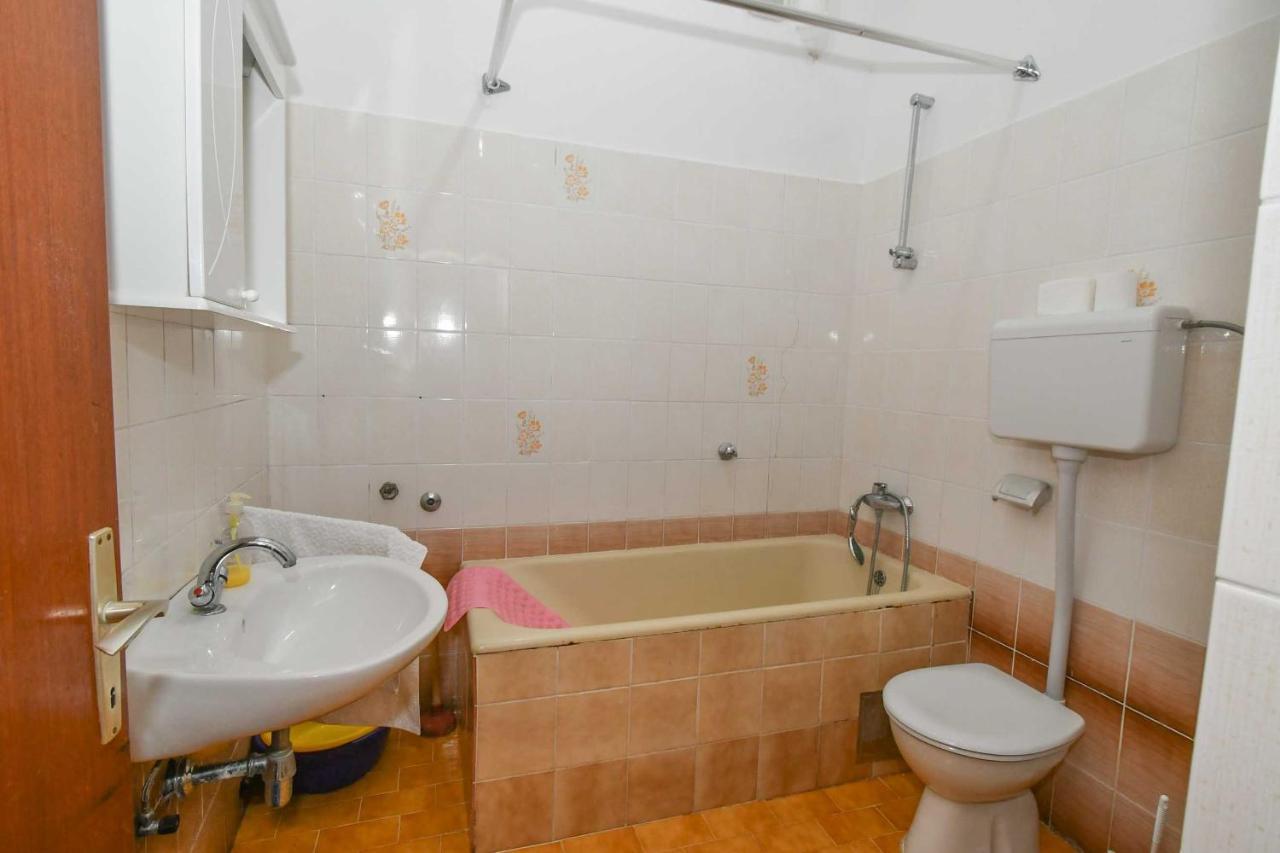 Apartmani Dora Duboka Luaran gambar