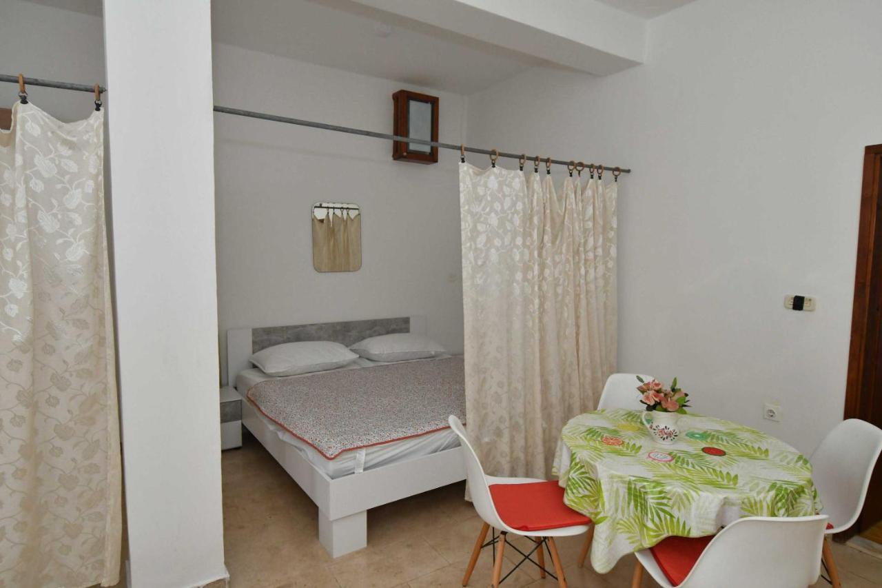 Apartmani Dora Duboka Luaran gambar